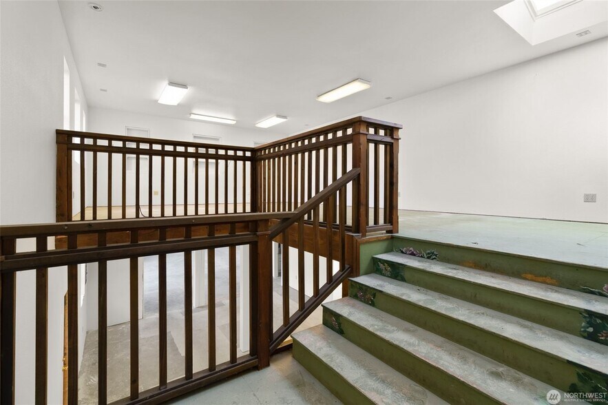 More Photos Of 4705 Pacific Way, Seaview Freestanding For Sale