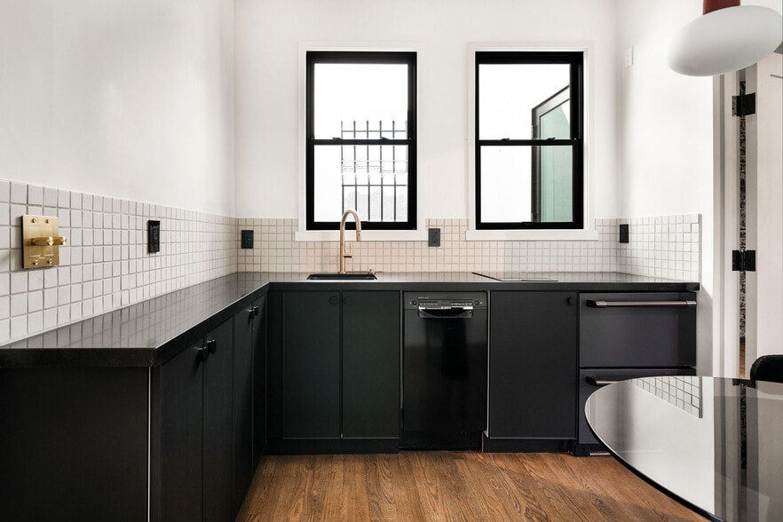 More Photos Of 3022 W Sunset Blvd, Los Angeles Storefront Retail Residential For Lease