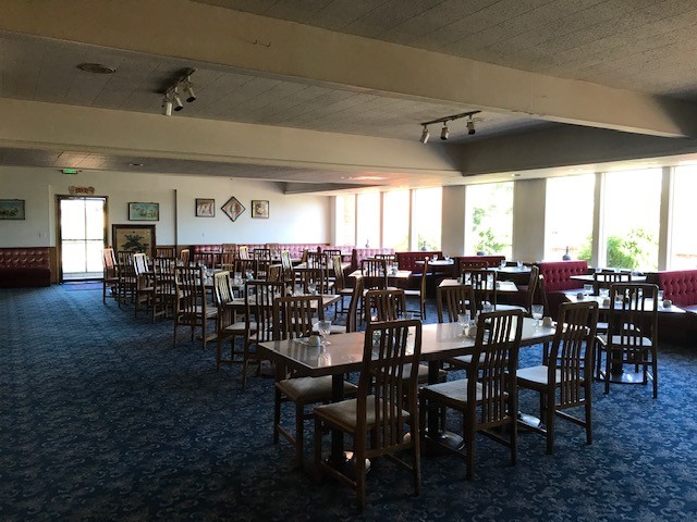 More Photos Of 2288 Country Club Rd, Woodburn Restaurant For Sale