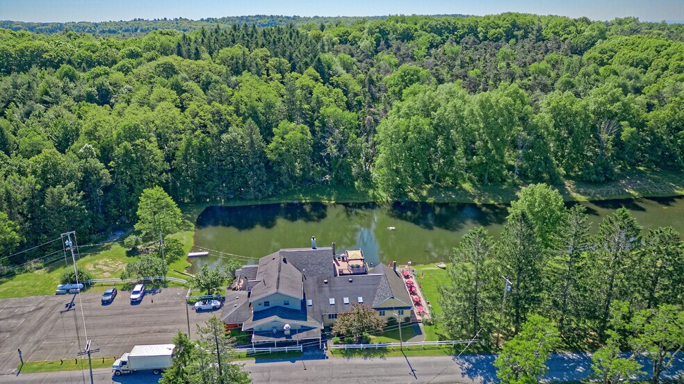More Photos Of 160 Creamery Rd, Greenville Specialty For Sale