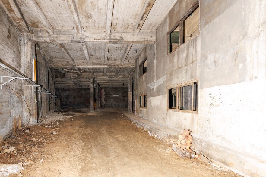 More Photos Of 417 S Hill St, Los Angeles Office For Sale