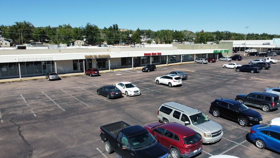 More Photos Of 1825-1865 North Circle Dr, Colorado Springs General Retail For Lease