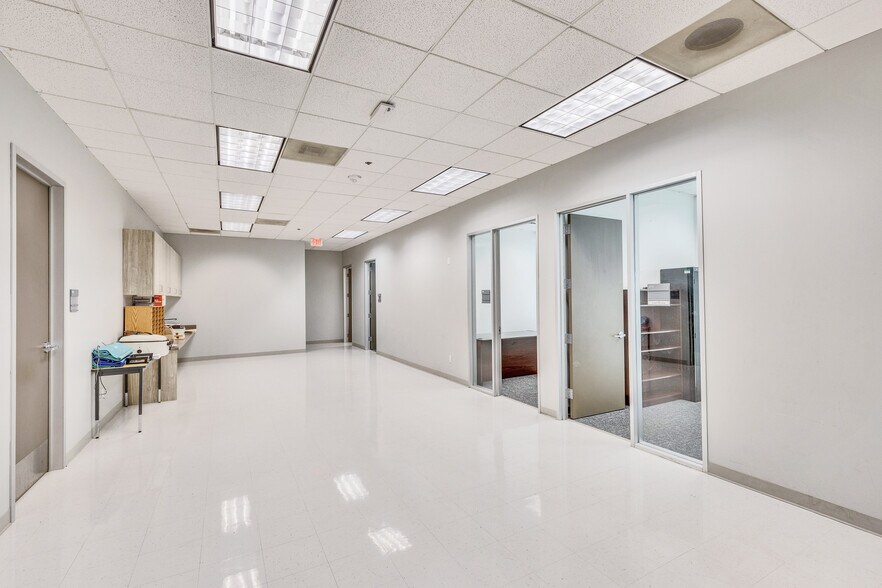 More Photos Of 9100 Hwy 290 E, Austin Research And Development For Sale