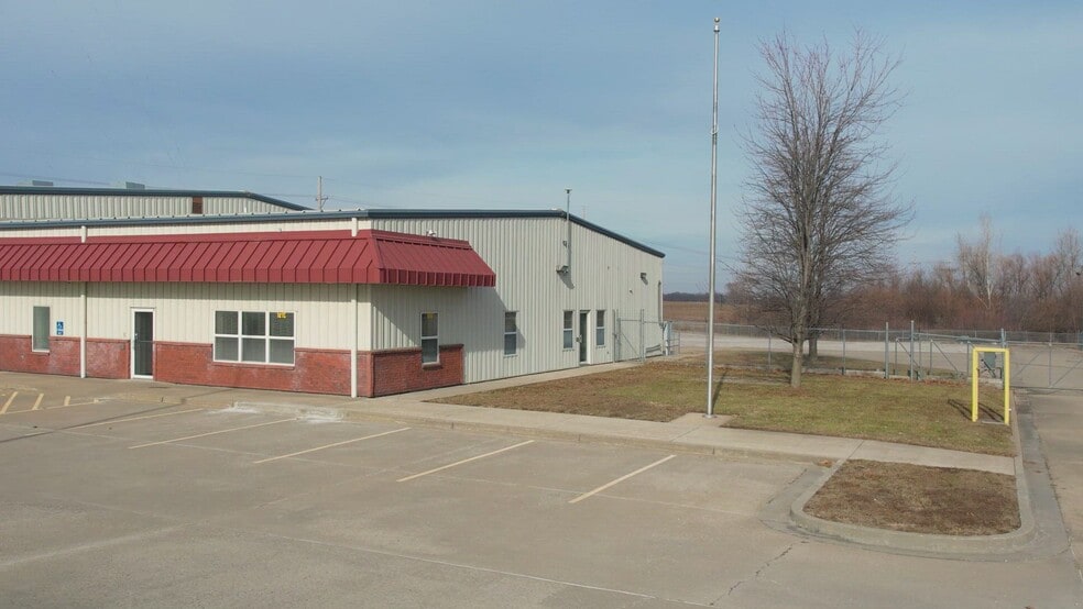 Primary Photo Of 1815 Commerce Dr, Marshall Industrial For Sale