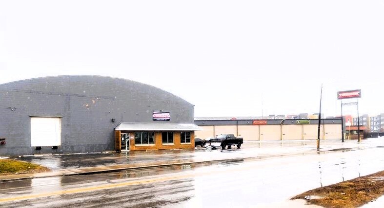 More Photos Of 2575 Dorr St, Toledo Service For Sale