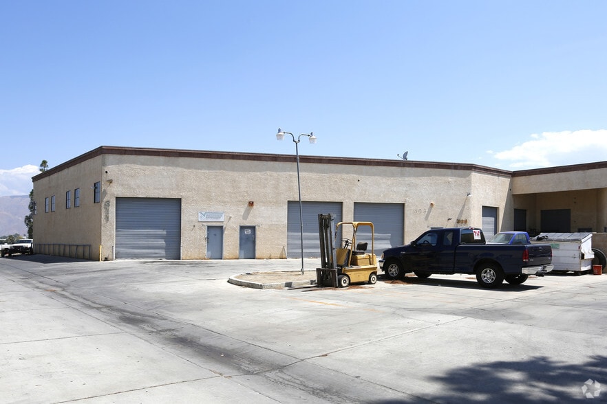 More Photos Of 980 N State St, Hemet Unknown For Lease