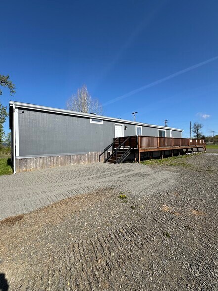 More Photos Of 76346 Barton Rd, Rainier Warehouse For Sale