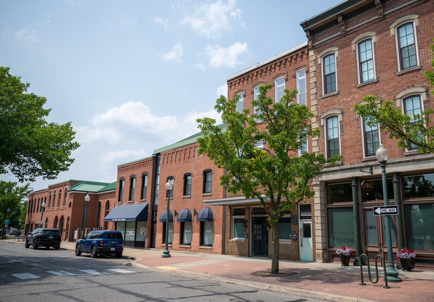 More Photos Of 86-88 W Front St, Monroe Storefront Retail Residential For Sale