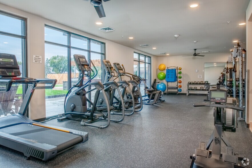 More Photos Of 2974 Ochalla Dr, Fitchburg Apartments For Lease