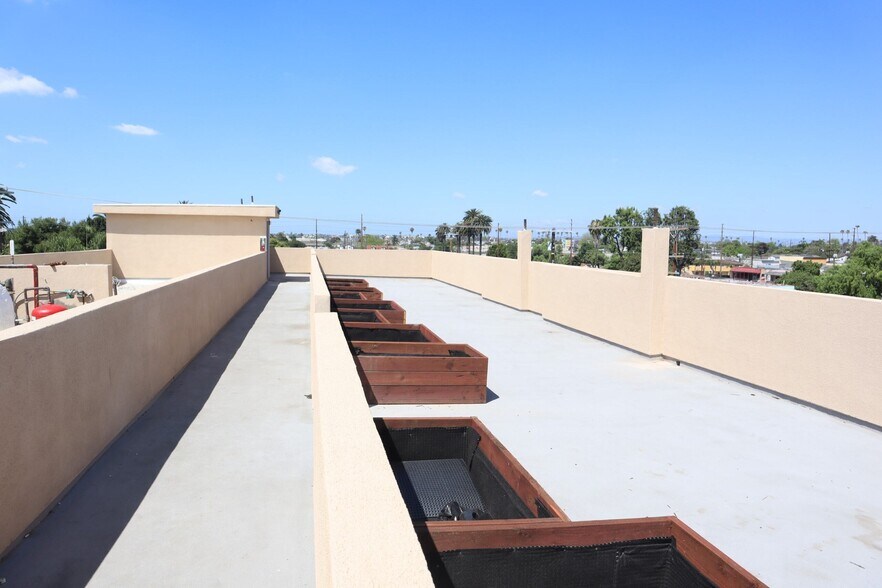 More Photos Of 8717 S Central Ave, Los Angeles Apartments For Sale