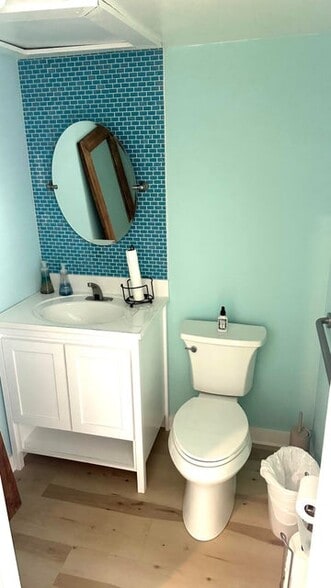 More Photos Of 1075 Duval St, Key West Apartments For Lease