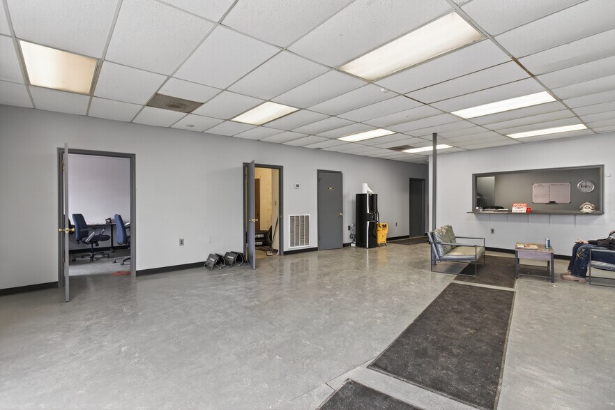 More Photos Of 2117 Carmack Blvd, Columbia Industrial For Sale