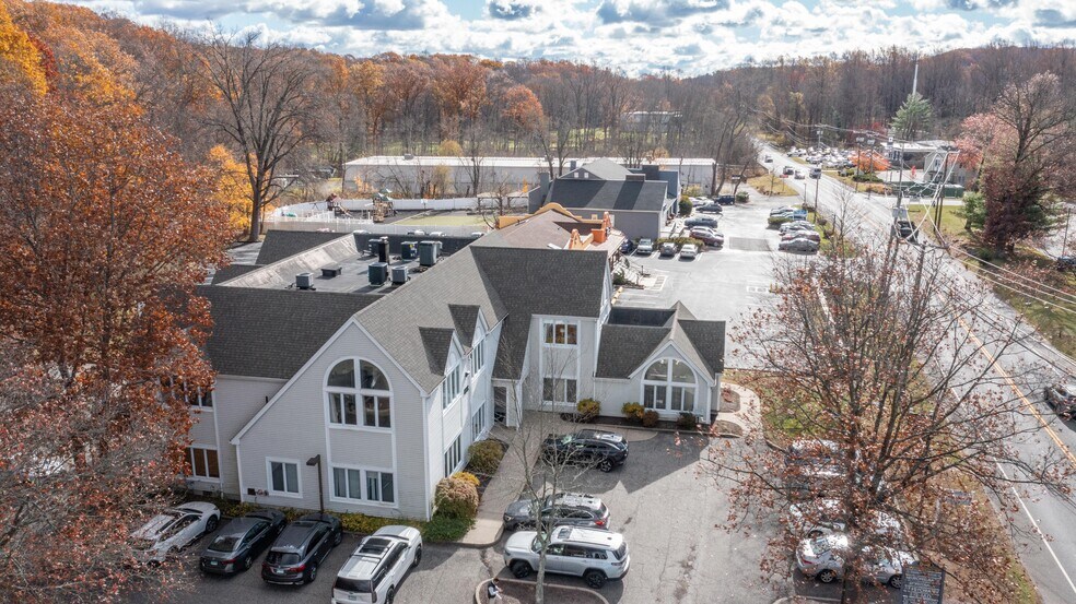 More Photos Of 898 Ethan Allen Hwy, Ridgefield Medical For Sale