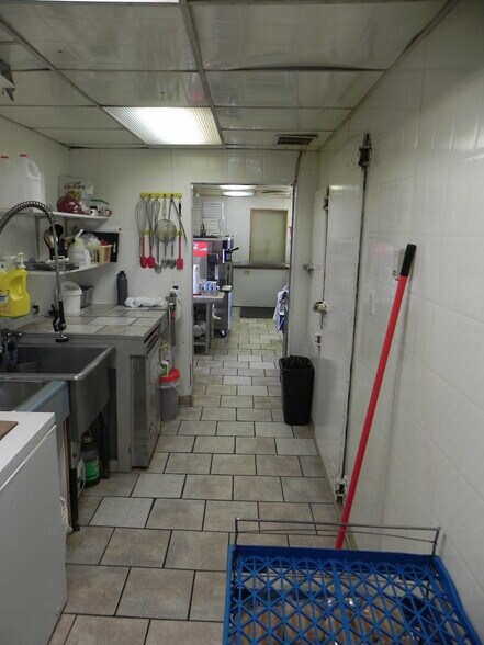 More Photos Of 5004 45 Ave, Mayerthorpe Restaurant For Sale