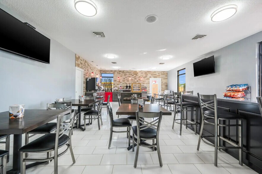 More Photos Of 2015 Military Rd, Columbus Hotel For Sale