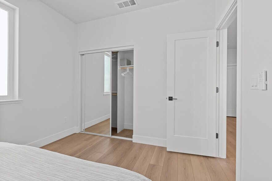 More Photos Of 4821 Chippendale Dr, Sacramento Multifamily For Sale