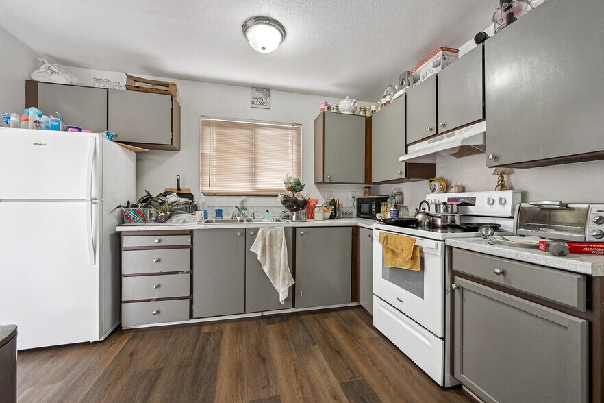More Photos Of 1208-1316 S 27th St, Tacoma Apartments For Sale