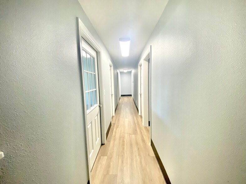 More Photos Of 1316 NE 99th St, Vancouver Medical For Lease