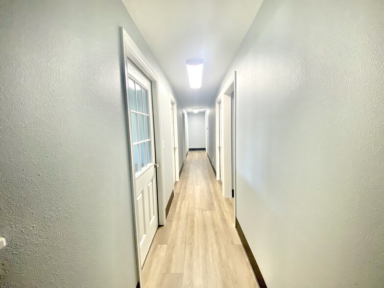 More Photos Of 1316 NE 99th St, Vancouver Medical For Sale