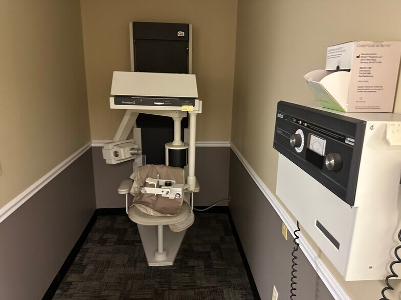 More Photos Of 1004 Princetown Rd, Schenectady Office For Lease