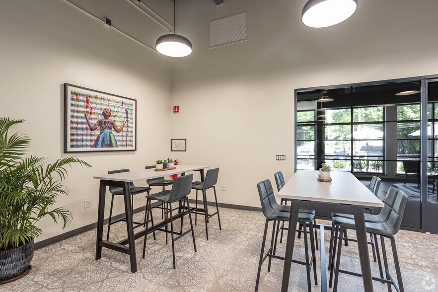 More Photos Of 77 Rowe St, Newton Coworking Space
