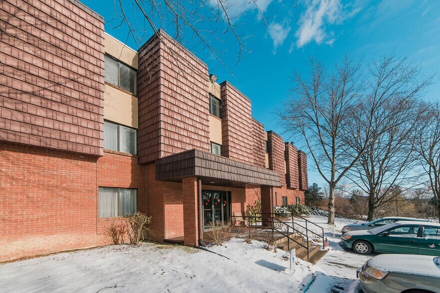 More Photos Of 114 Book Ave, Beaver Falls Apartments For Sale