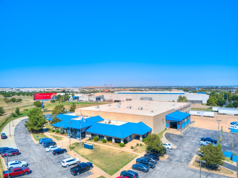 More Photos Of 4400-4402 SW 44th St, Oklahoma City Warehouse For Sale