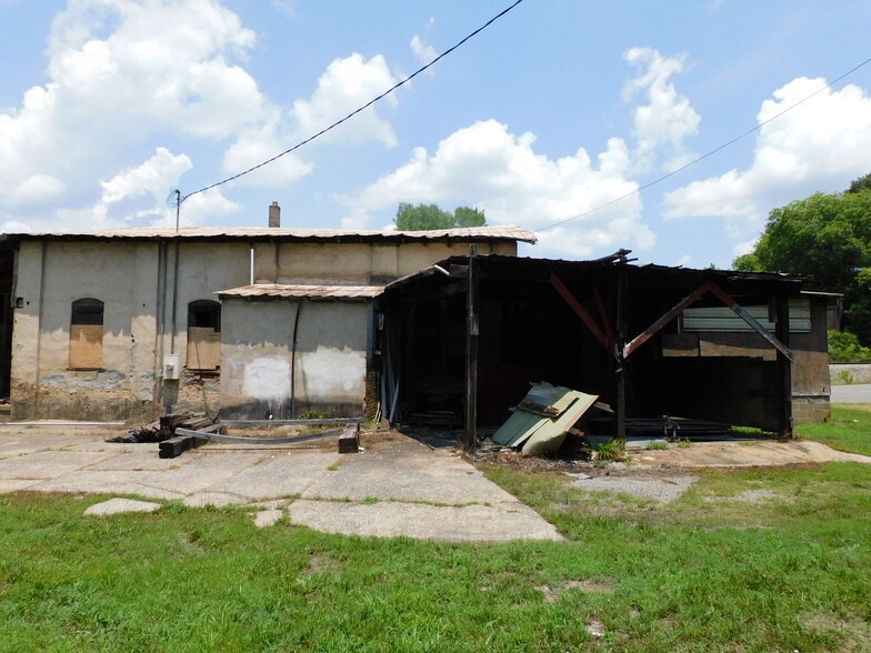 More Photos Of 530 Summit dr, South Boston Warehouse For Sale