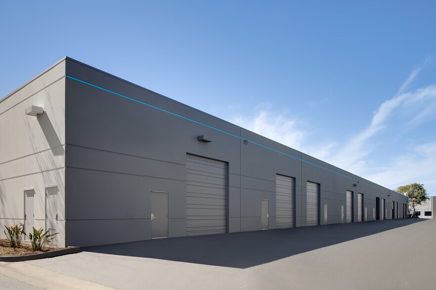 More Photos Of 13741 Danielson St, Poway Unknown For Lease