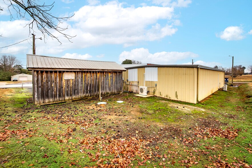 More Photos Of 3953 Highway 95, Cleveland Convenience Store For Sale