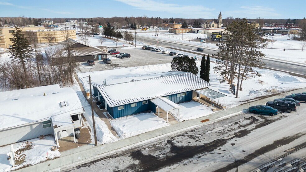 More Photos Of 400 Broadway Ave N, Foley Office For Sale