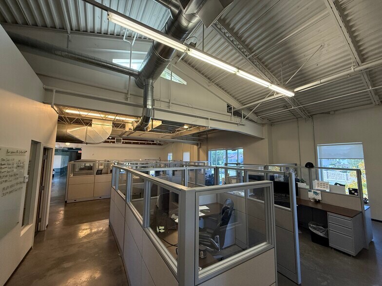 More Photos Of 11339 S 700 E, Sandy Office For Sale