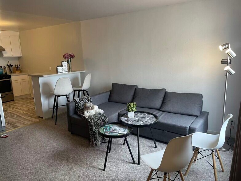 More Photos Of 135 N Willard St, San Francisco Apartments For Sale