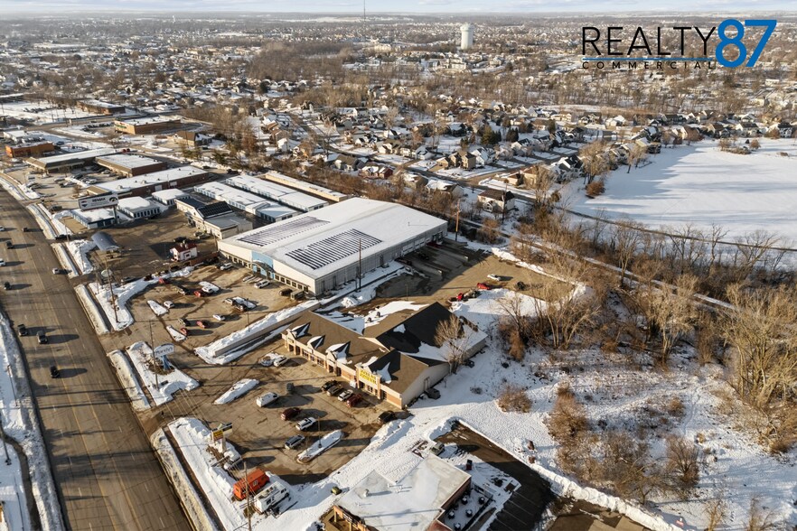 More Photos Of 266 Blairs Ferry Rd NE, Cedar Rapids Storefront For Sale