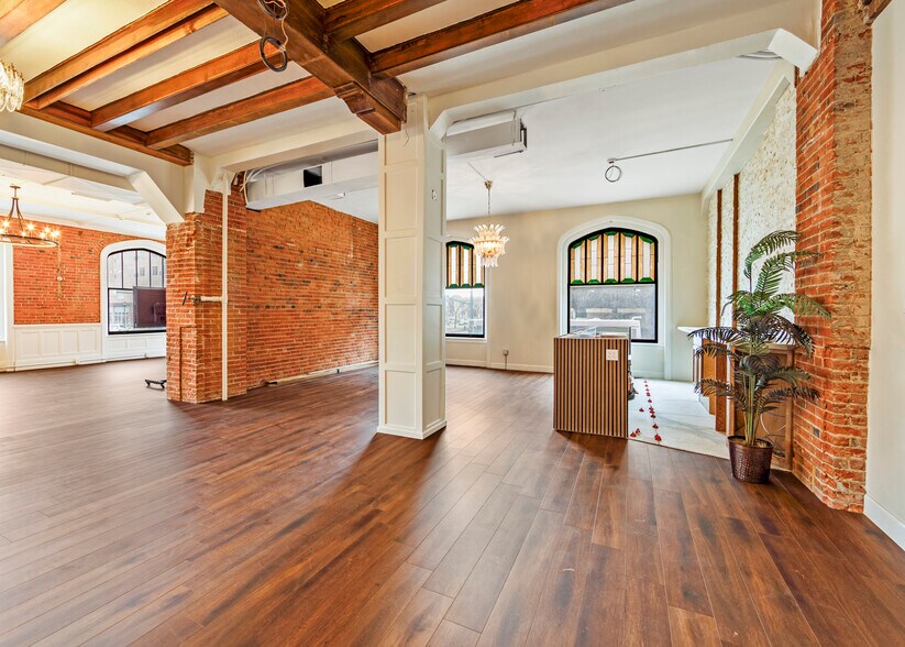 More Photos Of 130 E Kiowa Ave, Colorado Springs Apartments For Sale