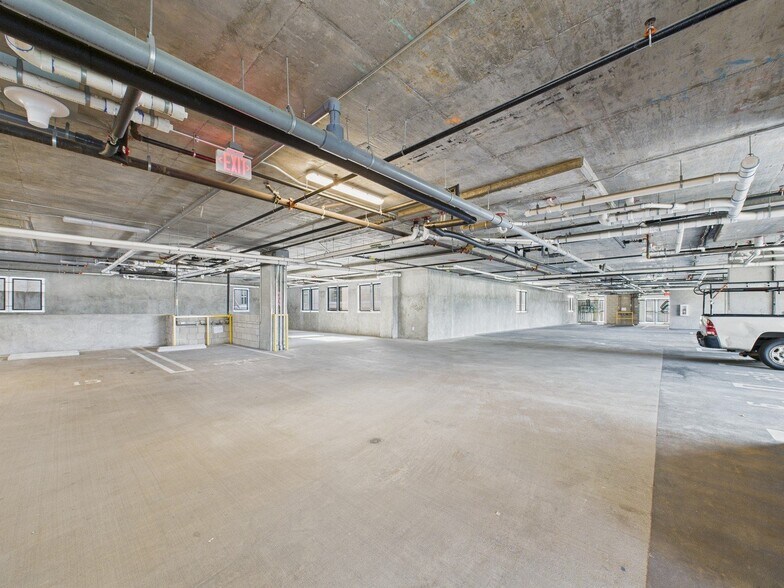 More Photos Of 9900 Venice Blvd, Culver City Apartments For Lease