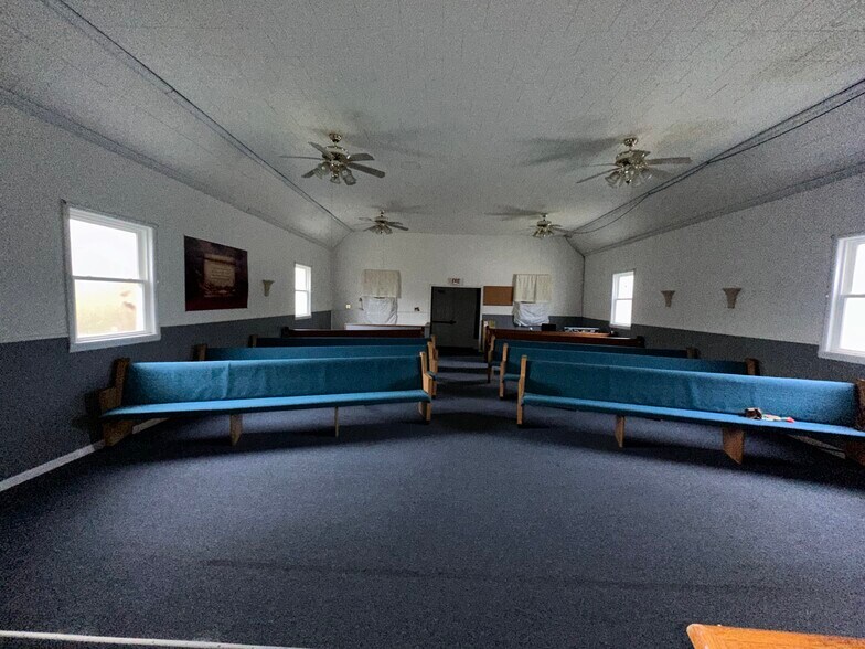 More Photos Of 1901 Mechanicsburg Rd, Springfield Religious Facility For Sale