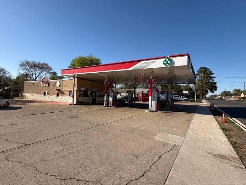 More Photos Of 1515 S Mobberly Ave, Longview Convenience Store For Sale