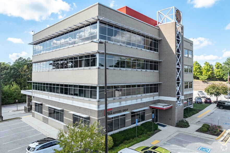 More Photos Of 8684 Veterans Hwy, Millersville Office For Lease