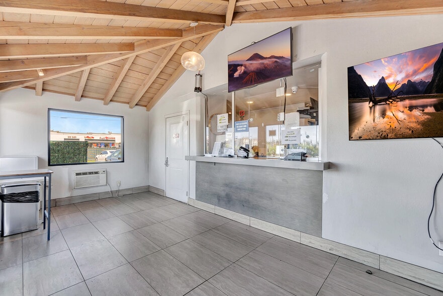 More Photos Of 8062 Garden Grove Blvd, Garden Grove Hotel For Sale
