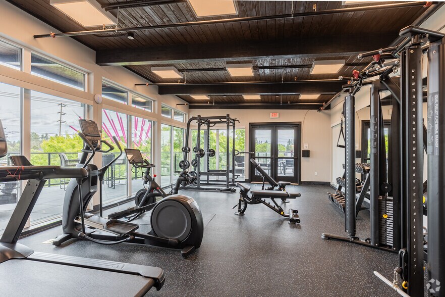 More Photos Of 18618 E Burnside St, Portland Apartments For Lease