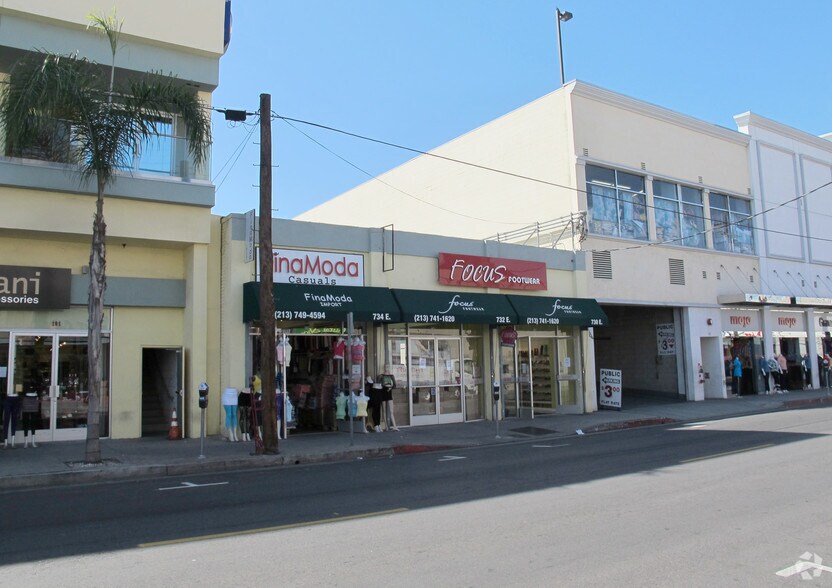 More Photos Of 744 E Pico Blvd, Los Angeles General Retail For Lease