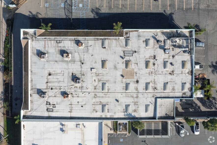 More Photos Of 22912 El Pacifico Dr, Laguna Hills Warehouse For Lease