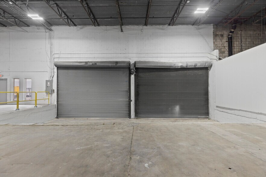 More Photos Of 7950-7966 NW 14th St, Miami Unknown For Lease