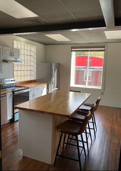 More Photos Of , Brattleboro Unknown For Sale