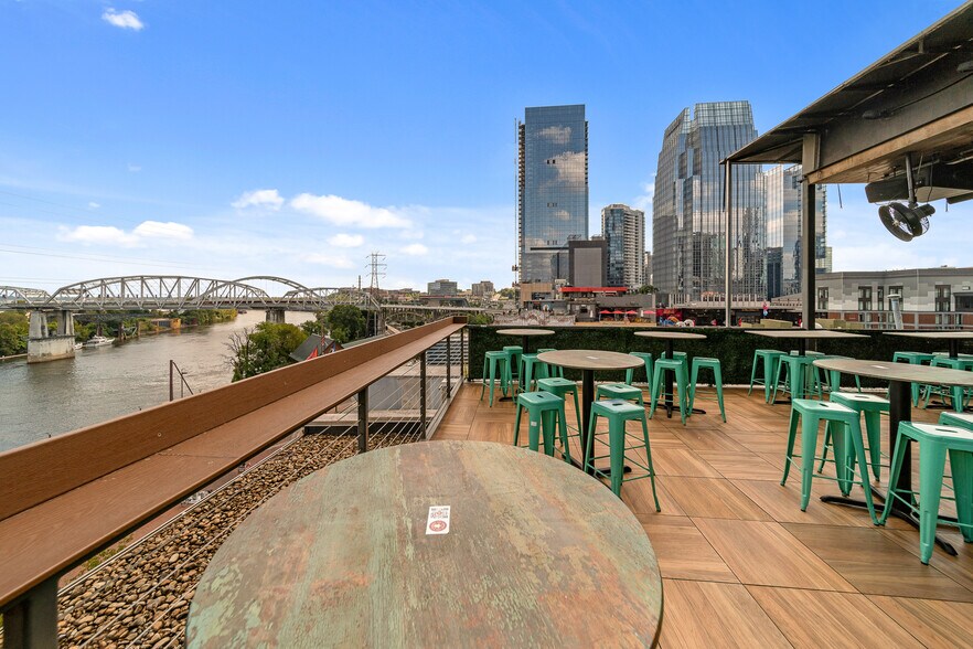 More Photos Of 110 2nd Ave N, Nashville Storefront For Lease