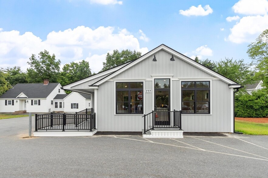 More Photos Of 777 Boston Rd, Groton Storefront For Lease