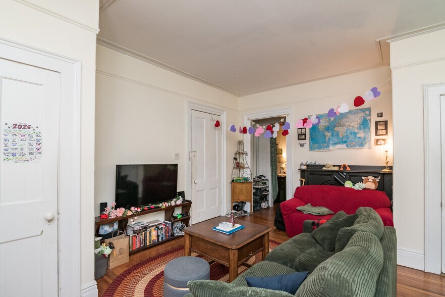 More Photos Of 81 Bridge St, Northampton Multifamily For Sale