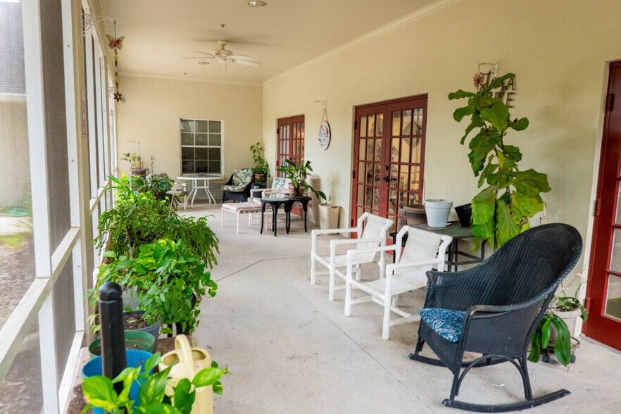 More Photos Of 12 E Grove Ave, Lake Wales Assisted Living For Sale