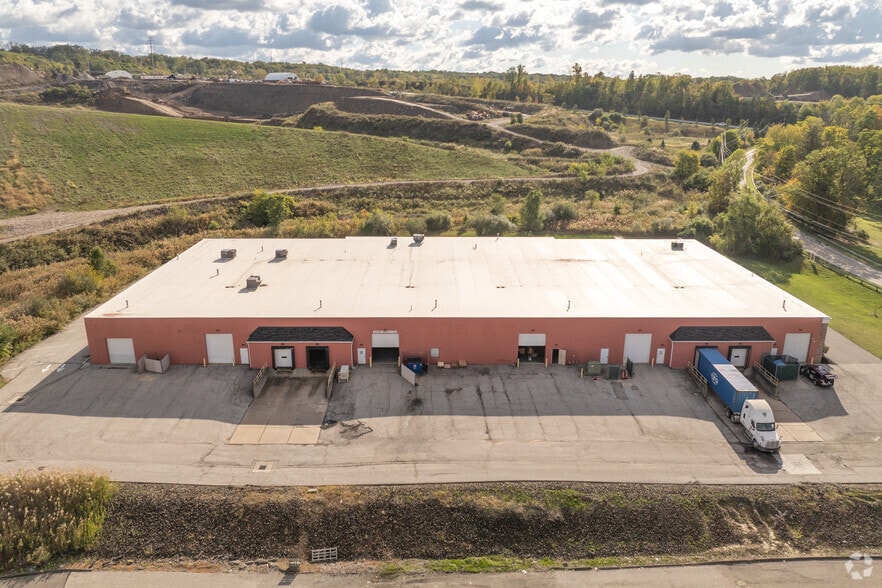 More Photos Of 10055 Sweet Valley Dr, Valley View Unknown For Lease